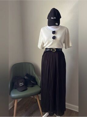 Zenana - Black Pleated Skirt
